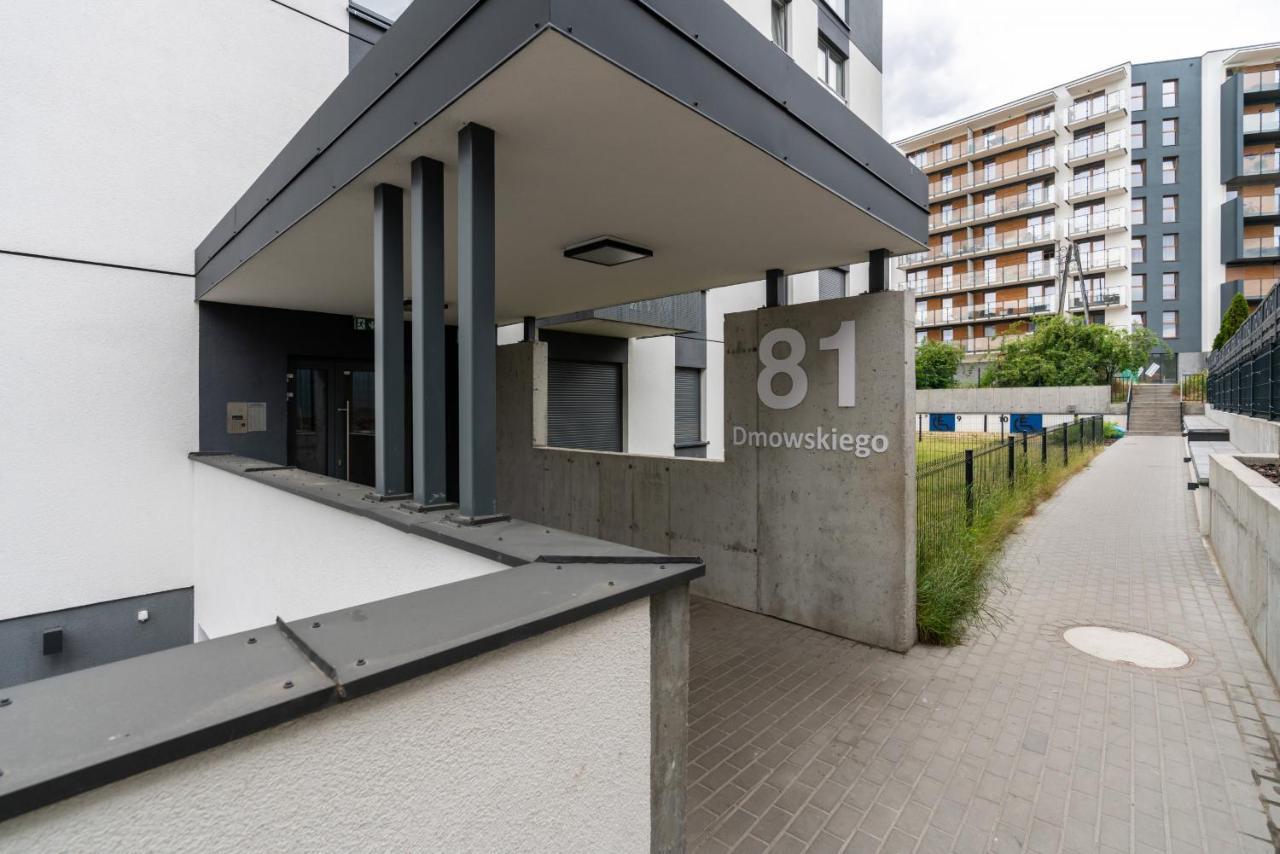 Apartments With Garden Dmowskiego 81 By Noclegi Renters Posen Exterior foto